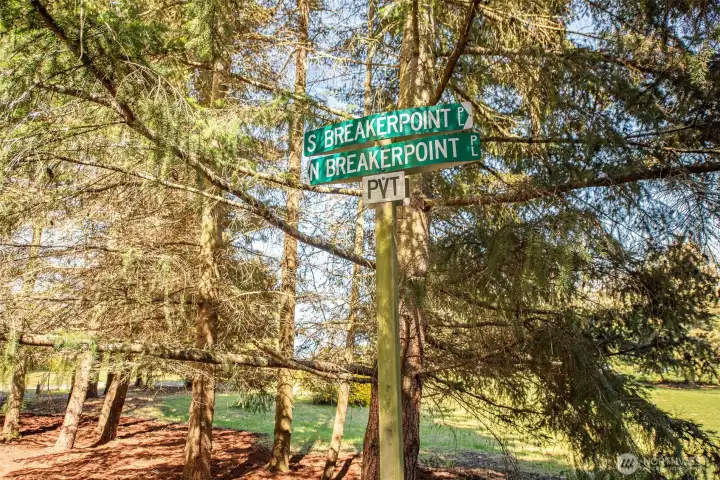 Lot 7 is first driveway to the left of green roadd sign.