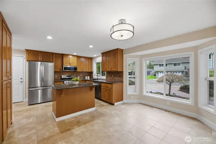 kitchen all new appliances, paint, trim, lighting