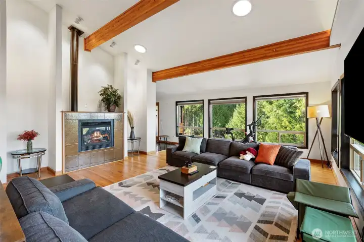 Large, open Living Room with Gas Fireplace