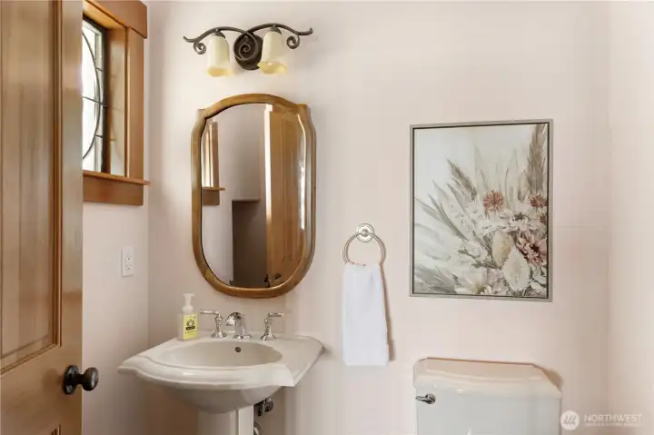 Guest bath on the main floor
