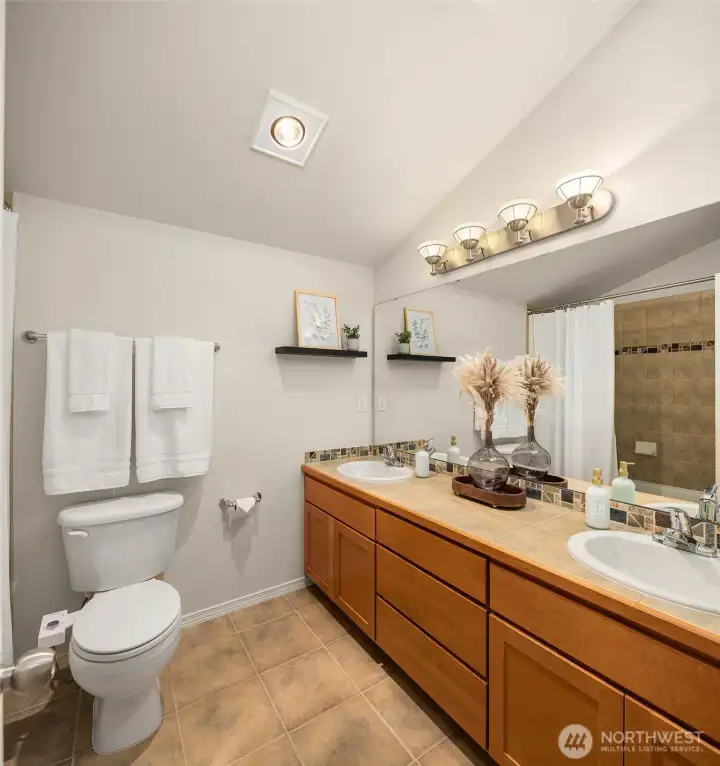 Full bath on upper level