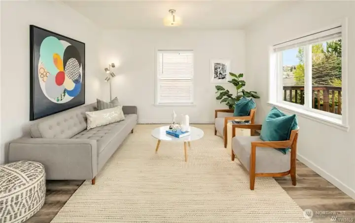 Upper Unit Living Room-previous staging