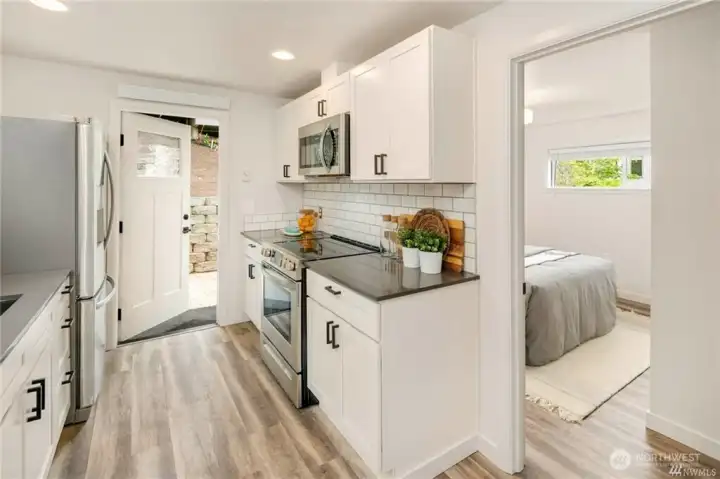 Upper Unit-Updated Kitchen