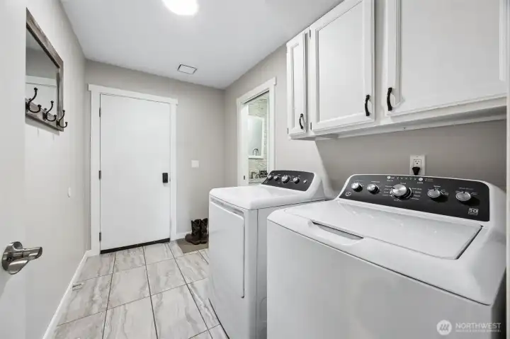 Laundry / Mud Room