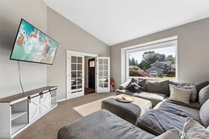 Den / Office / Playroom