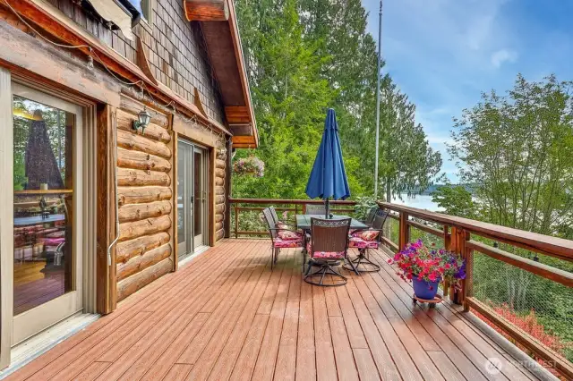 Huge wrap-around trex deck perfect for entertaining and relaxing with a water view!