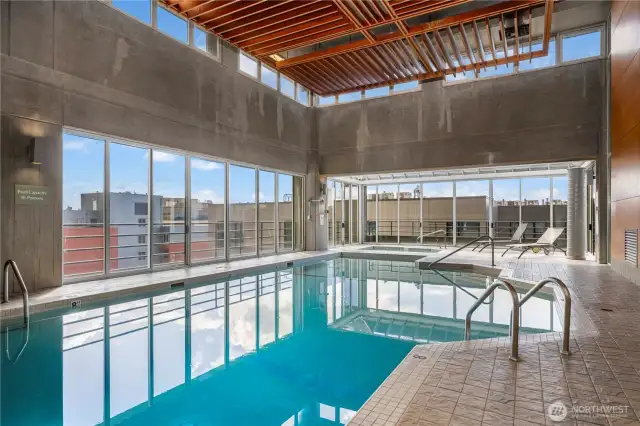 5th Floor Pool