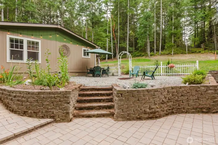 Gravel seating area