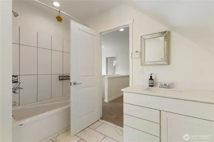 Upper level full bathroom