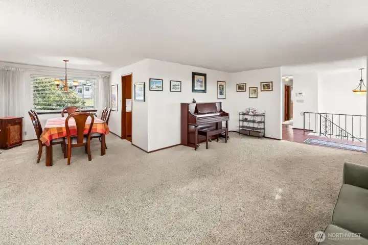 Living room (digitally removed furniture)