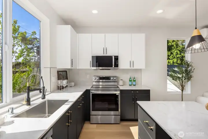 *Photos are of 8513A which features a similar floor plan