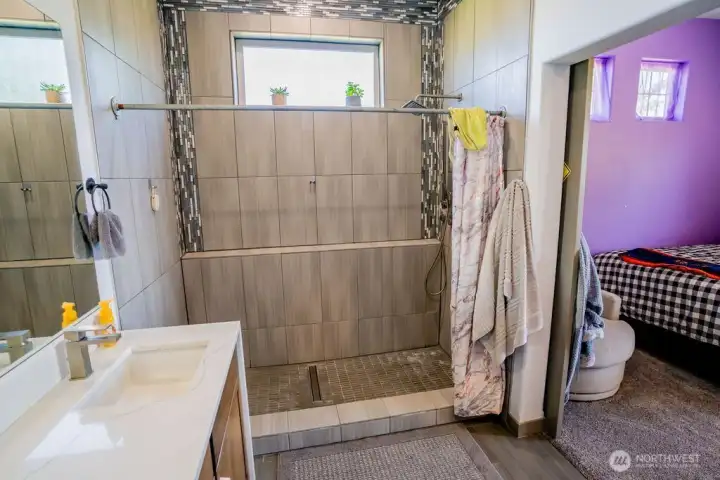 Large Laundry room, leading to attached 2 car garage