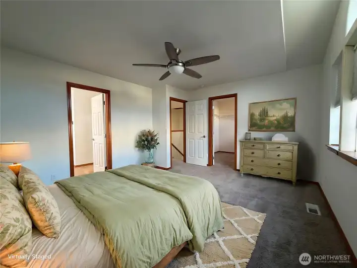 Primary Bedroom (virtually staged) Primary Bedroom (virtually staged)