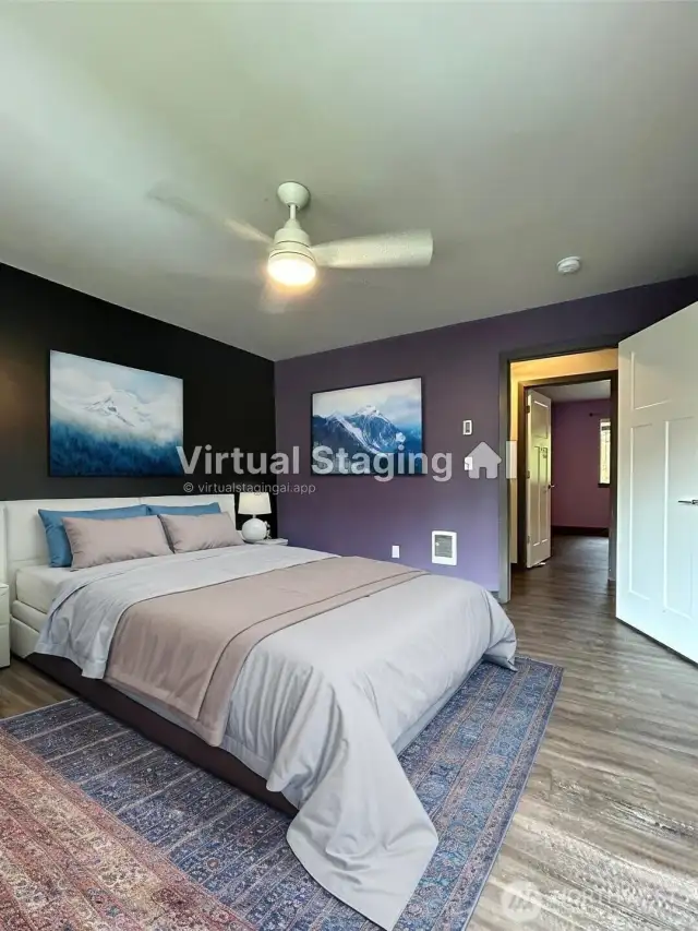 Master bedroom with Ensuite Master Bath and walk in closet