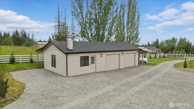 Detatched 2 car garage with additional room