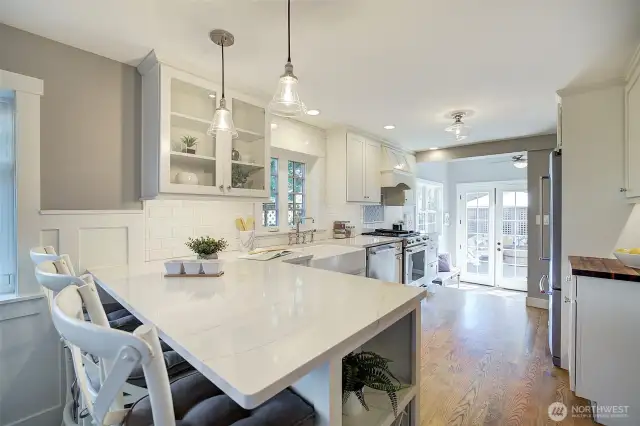 Breakfast bar eating area in the open kitchen.