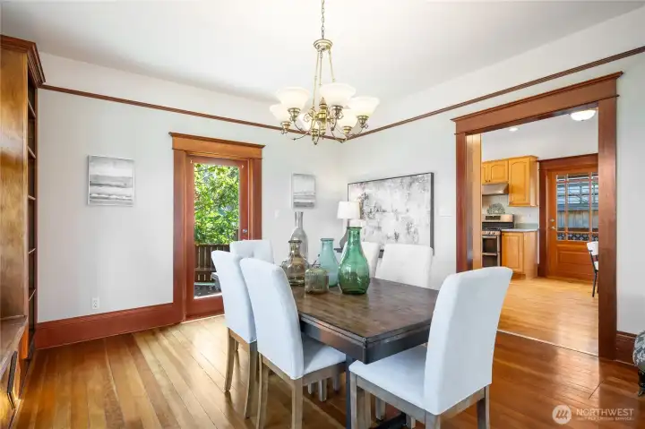 dining room opens to back yard deck