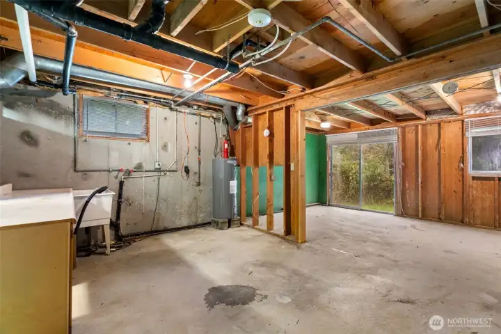 Basement with 2nd washer and dryer hookups and utility sink