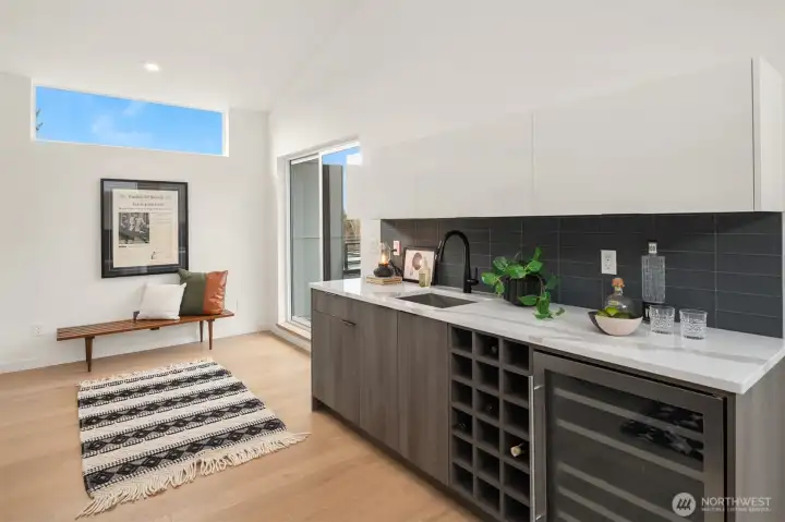 Kitchenette in bonus room