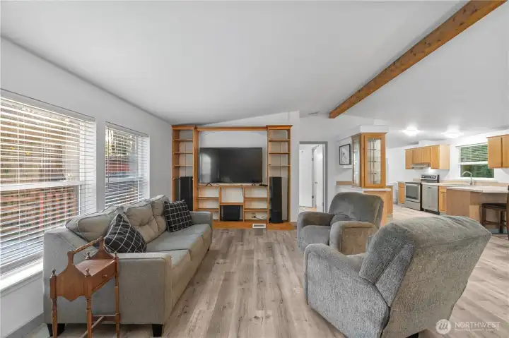 Spacious living room
