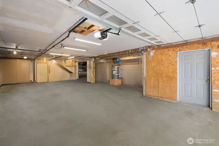 Shop/RV parking/garage