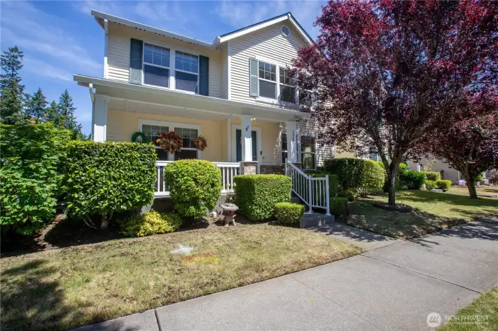Welcome to your 3-bedroom home with 2274 sq ft of living space. with a large loft up stair for relaxed evenings.