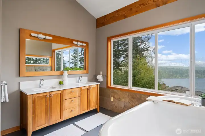 Primary suite with lake views