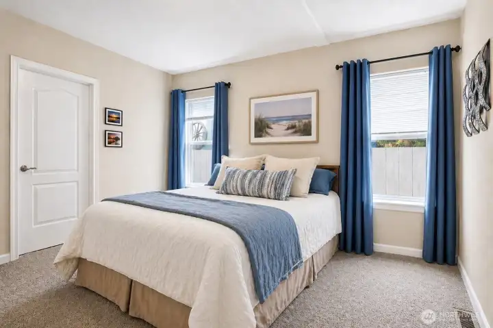 Primary bedroom (virtually staged photo)