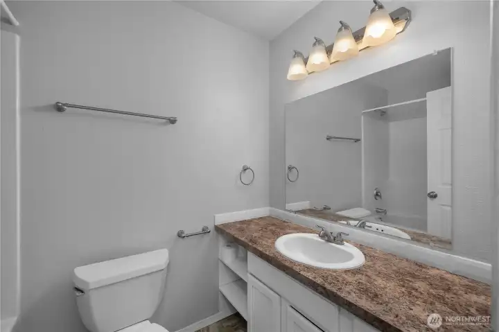 Primary Bedroom bathroom