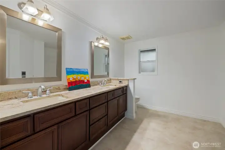 PRIMARY BATHROOM - PARTIALLY STAGED