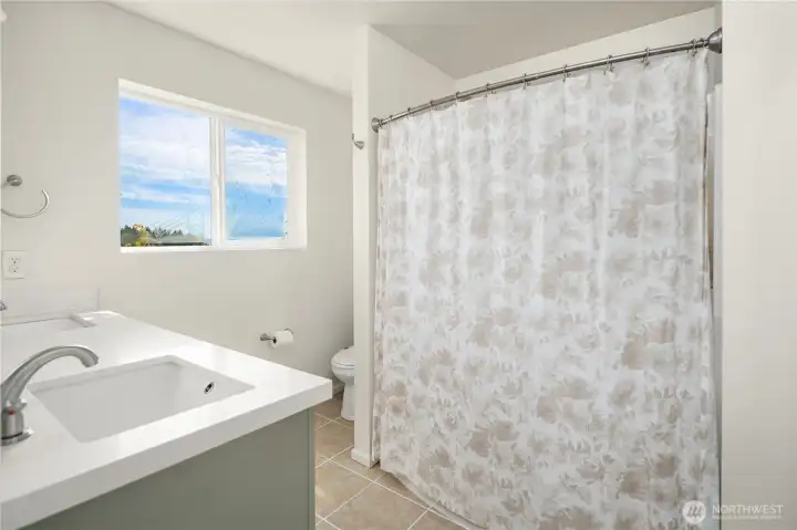 Soaking tub