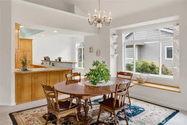 A large window seat invites you to enjoy nature. A large window seat invites you to enjoy nature.