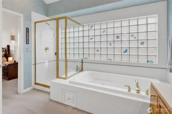 Separate shower and tub. Separate shower and tub.