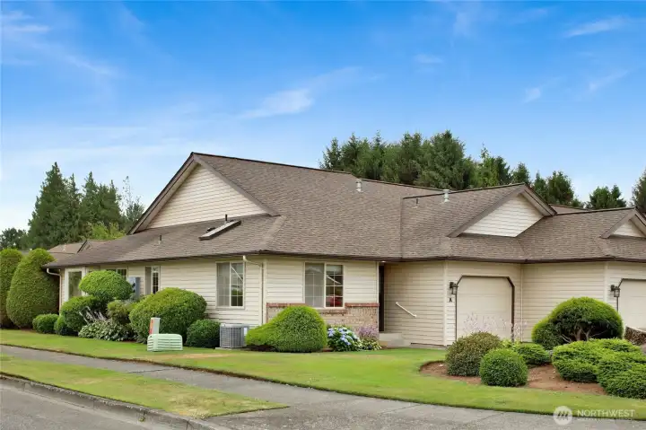Perfectly positioned on the west side of town, this home puts everyday convenience at your fingertips. Enjoy quick access to shopping, dining, grocery stores, I-5, and the Canadian border. Perfectly positioned on the west side of town, this home puts everyday convenience at your fingertips. Enjoy quick access to shopping, dining, grocery stores, I-5, and the Canadian border.