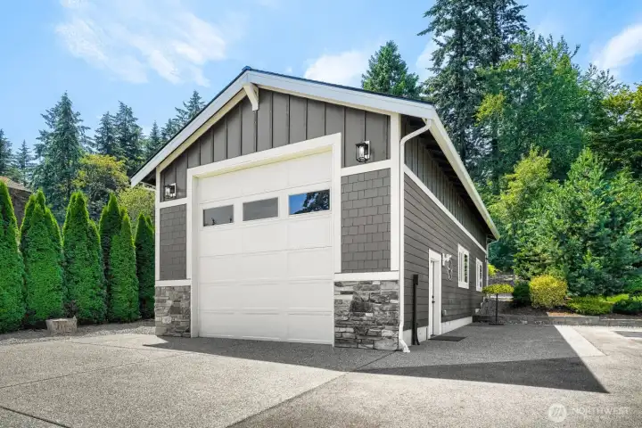 Outside of the shop/RV Garage w/ 220 amp power. Outside of the shop/RV Garage w/ 220 amp power.