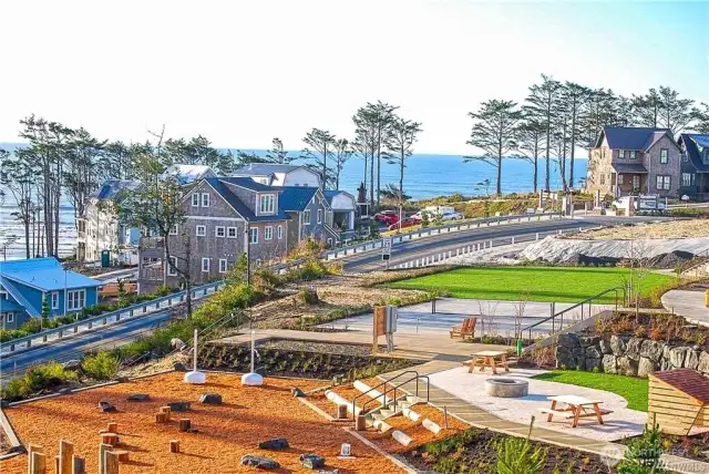 This park is a block and a half from this cottage.  Take in the sunsets from this beautiful space.