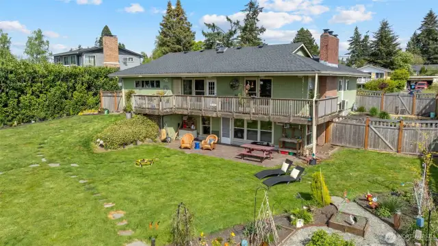 Hello, yard!