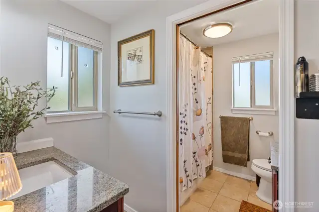 Main floor full bath