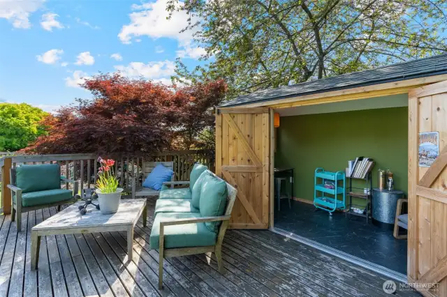 Art studio, play space, work space, whatever you can dream up!