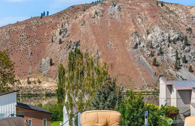 Views of Columbia River from Deck!