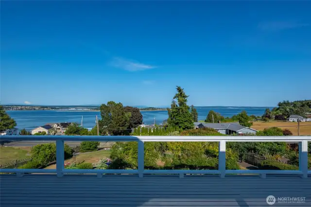 East facing views overlooking Oak Harbor.