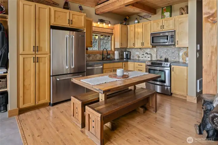 Kitchen and dining area.