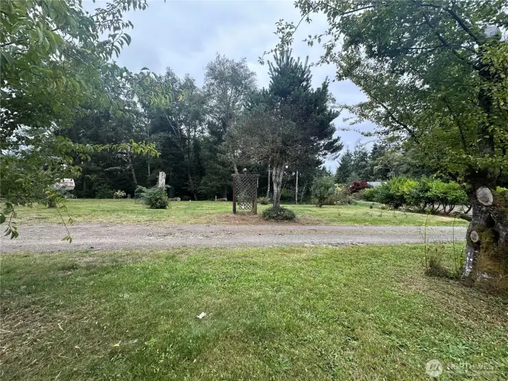 2 adjacent lots with RV hook up