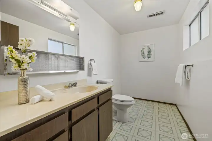 Lower half bath with room to add shower easily