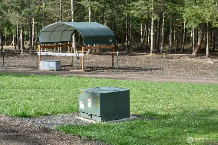 power located deep on to lot for private homesite