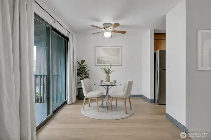 VIRTUALLY STAGED dining nook