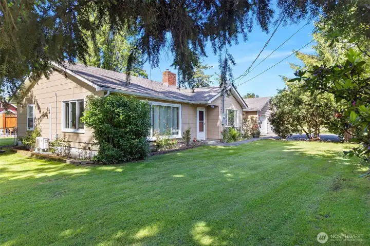 ~Welcome Home~ Luscious Landscaped Front Lawn full of Lilacs, Roses & Rhododendrons~