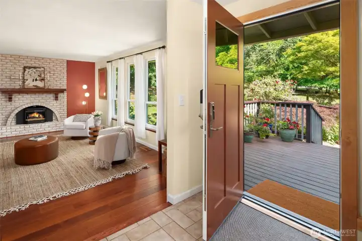 Tiled entry with a step down to the living room or head straight into the kitchen and family room; the heart of the the home.