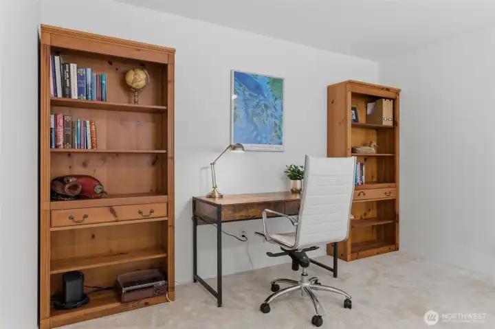 Bonus space / home office