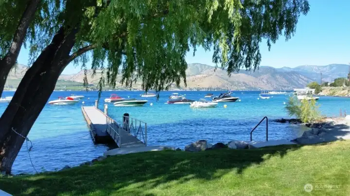 You can tie up to a buoy for 14 days at a time. Launch your boat at the Lake Chelan Shores boat ramp and motor over to pick up your guests on this dock.